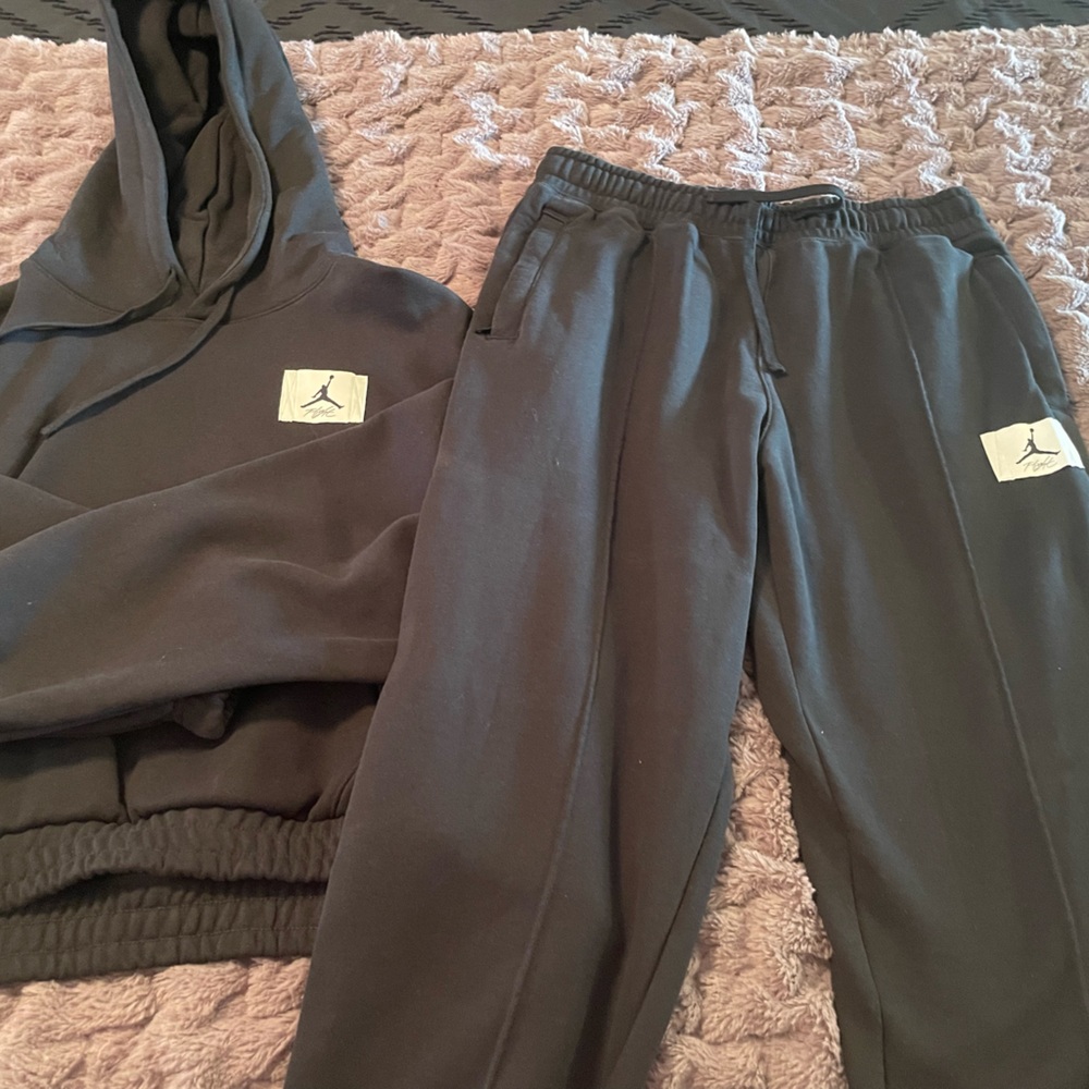Women’s Air Jordan Hoodie/Jogger Set